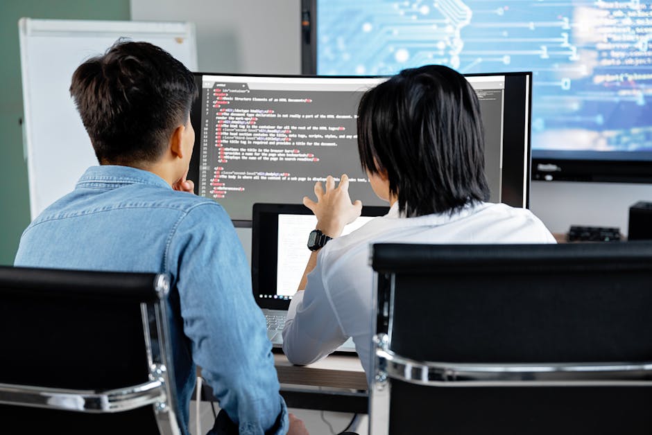 10 CRM Software for Improved Team Communication and Collaboration